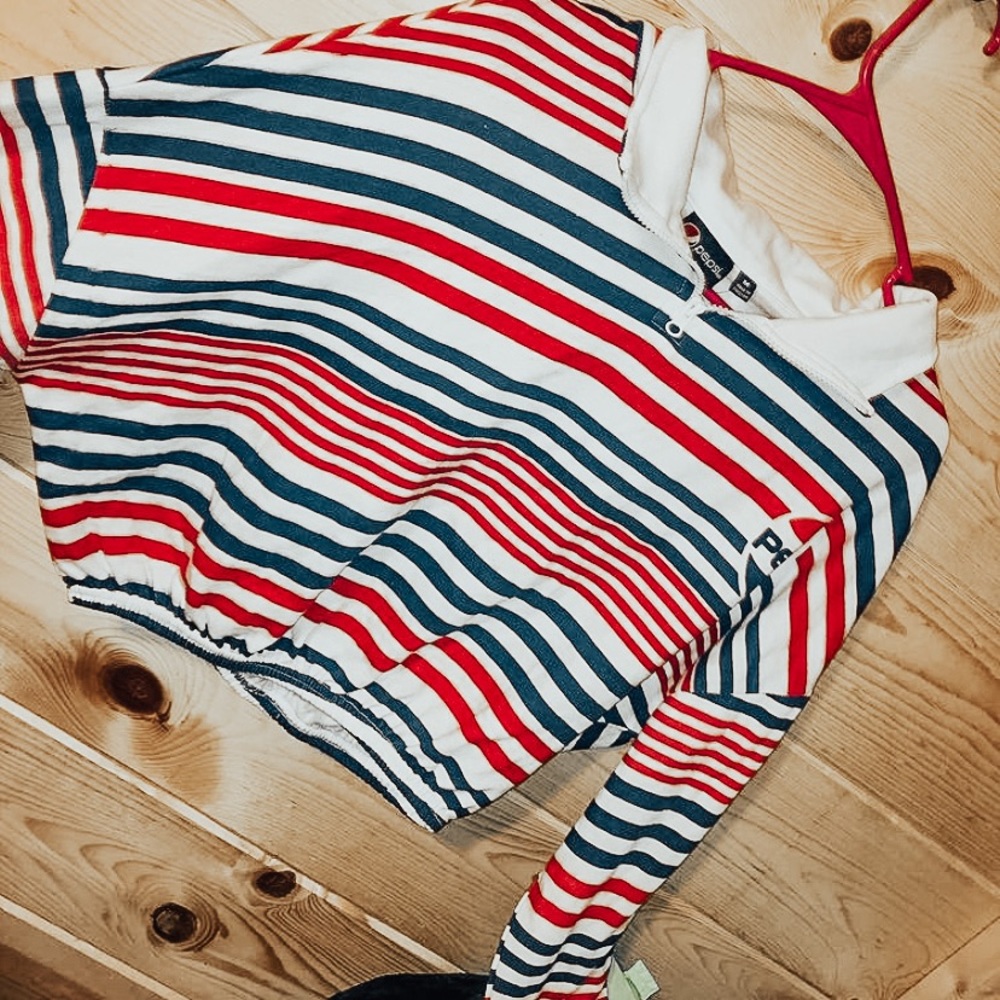 Cropped Pepsi Pullover